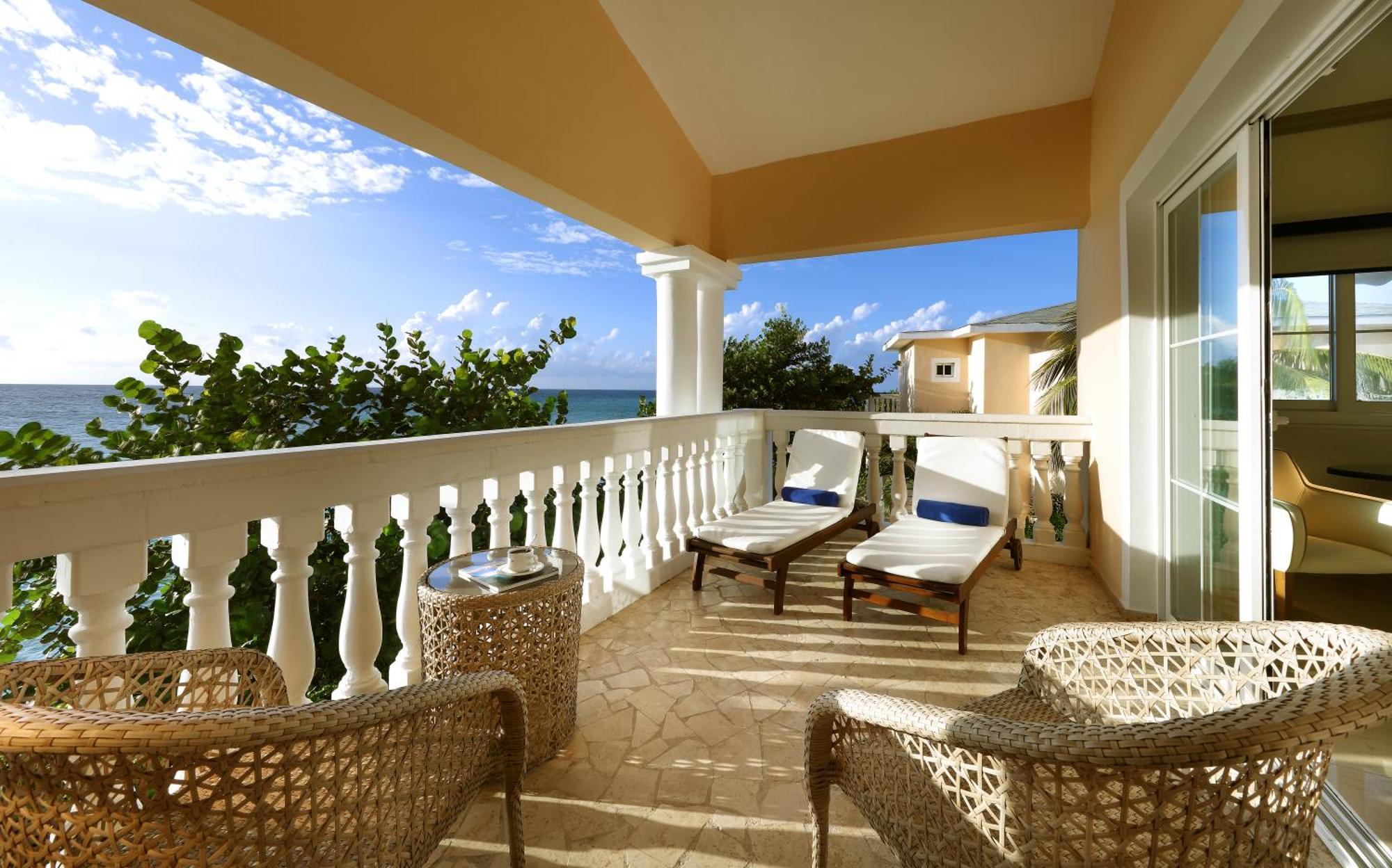 Junior Suite Beachside Ocean View